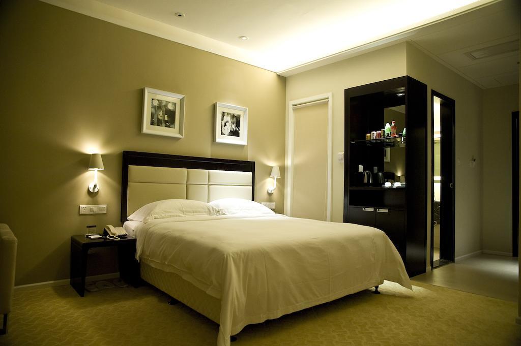 Joy Inn Gongbei Zhuhai Exteriör bild